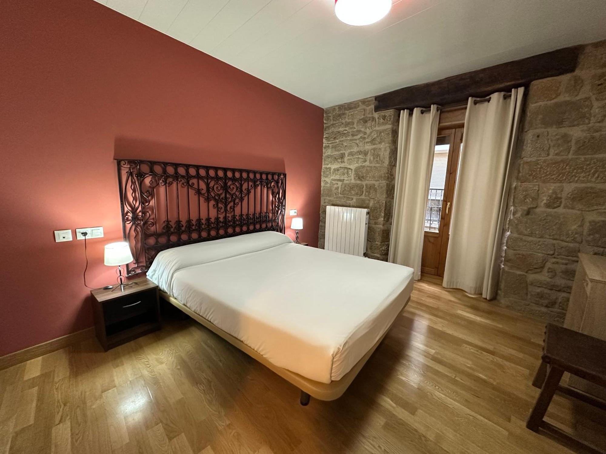 Hostal Rural 18 De Abril Olite Exteriér fotografie